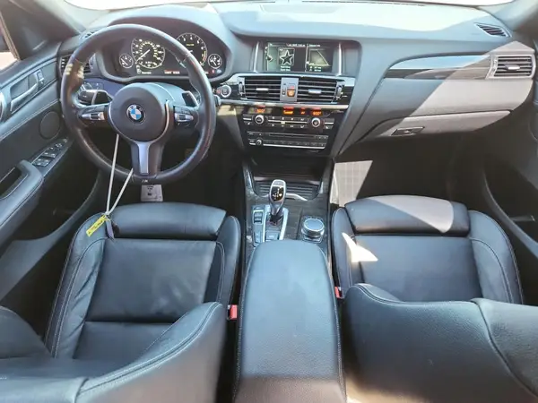 5UXXW3C56J0T83089 2018 BMW X4 - Image 8
