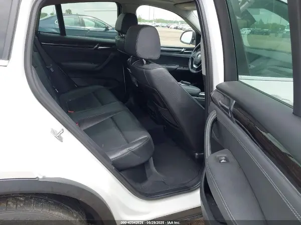 5UXXW3C57G0M89933 2016 BMW X4 - Image 8