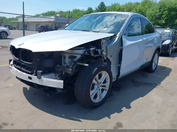 5UXXW3C57G0M90452 2016 BMW X4 - Image 2
