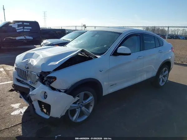 5UXXW3C57G0R19539 2016 BMW X4 - Image 2