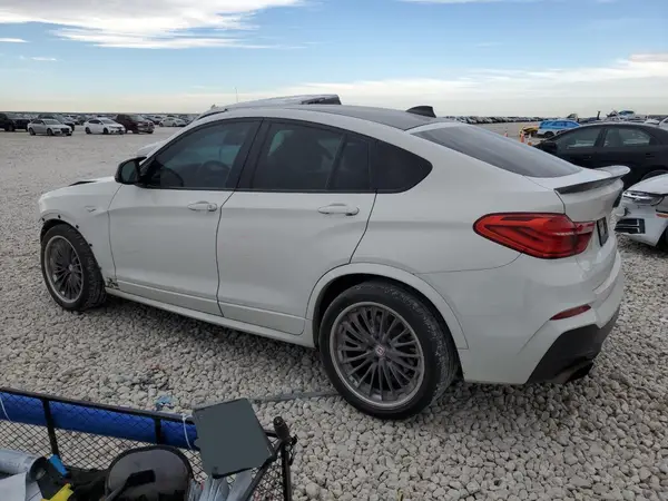 5UXXW3C57G0R20657 2016 BMW X4 - Image 2