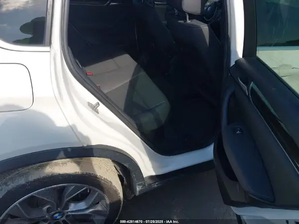 5UXXW3C58J0T82719 2018 BMW X4 - Image 8