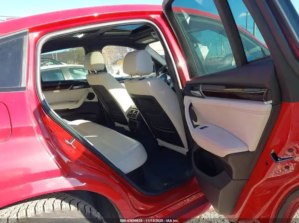 5UXXW3C58J0Y65885 2018 BMW X4 - Image 8
