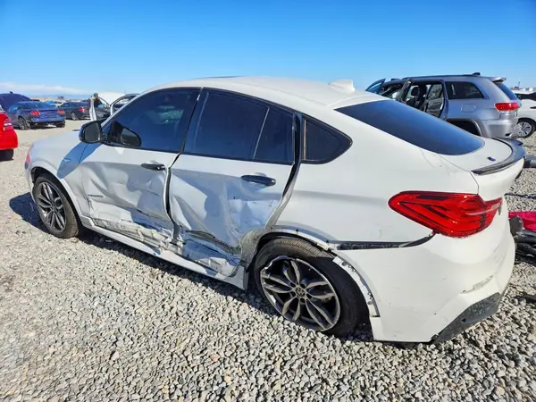 5UXXW3C59G0R20062 2016 BMW X4 - Image 2