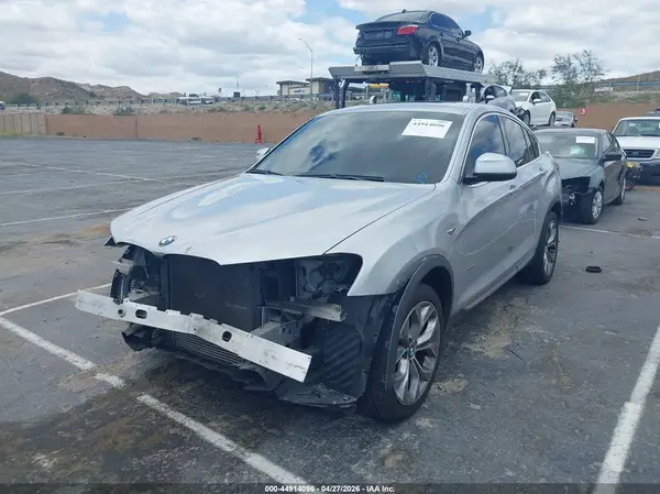 5UXXW3C59H0T77703 2017 BMW X4 - Image 2