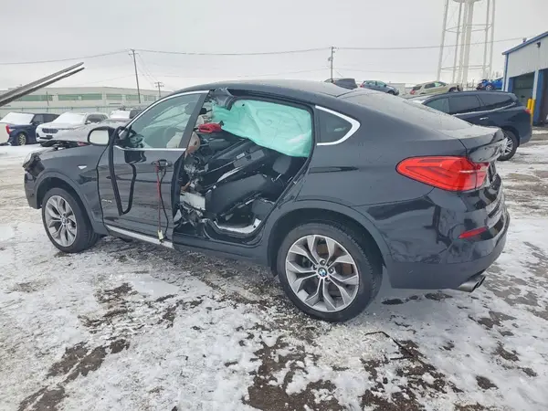 5UXXW3C59J0T80848 2018 BMW X4 - Image 2