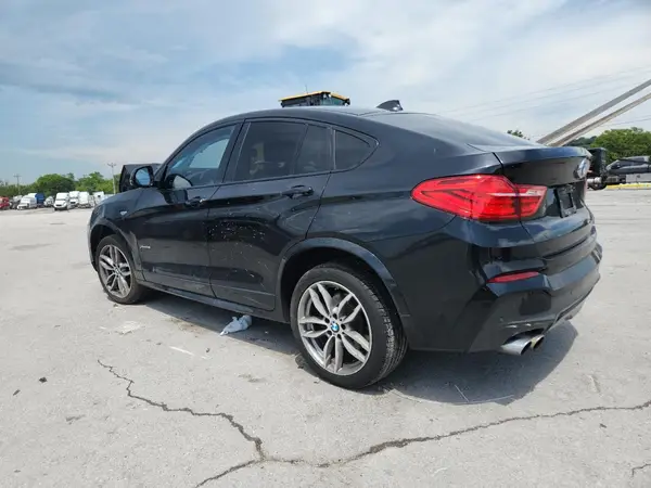 5UXXW3C59J0T82339 2018 BMW X4 - Image 2