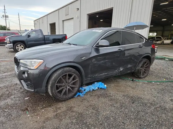 5UXXW3C5XG0R20586 2016 BMW X4 - Image 1