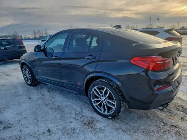 5UXXW3C5XH0T77984 2017 BMW X4 - Image 2