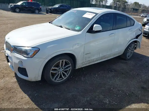 5UXXW3C5XJ0T81037 2018 BMW X4 - Image 2
