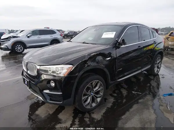 5UXXW3C5XJ0T82477 2018 BMW X4 - Image 2