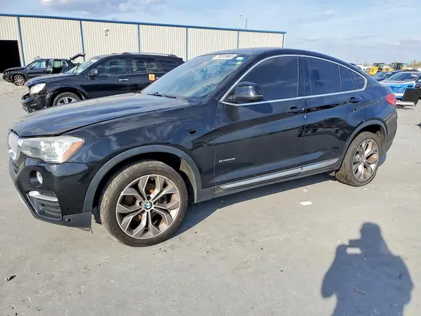 5UXXW3C5XJ0T82883 2018 BMW X4 - Image 1