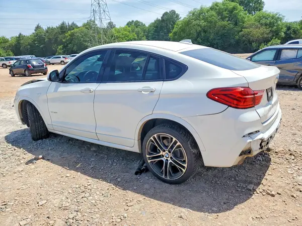 5UXXW5C51G0N92678 2016 BMW X4 - Image 2