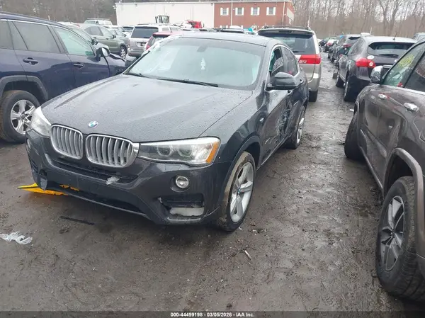 5UXXW5C51G0N92986 2016 BMW X4 - Image 2
