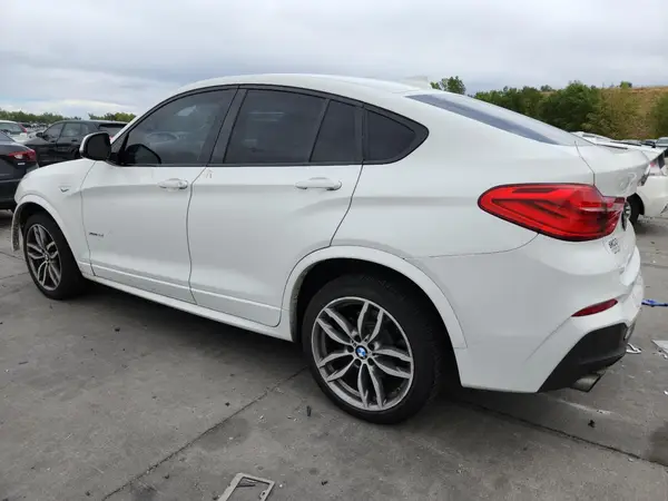 5UXXW5C54G0N91900 2016 BMW X4 - Image 2