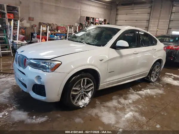 5UXXW5C54G0N92321 2016 BMW X4 - Image 2