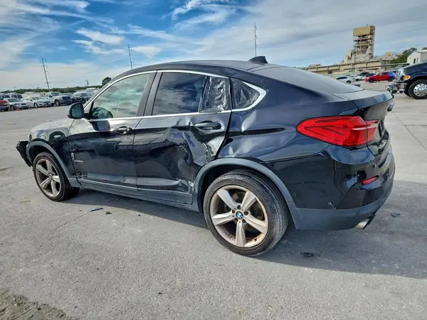 5UXXW5C55G0N92599 2016 BMW X4 - Image 2