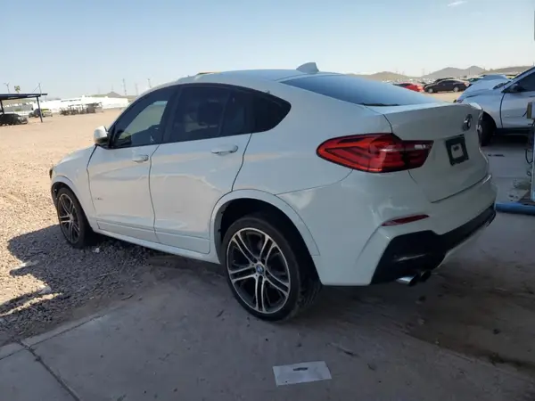 5UXXW5C56G0N92093 2016 BMW X4 - Image 2