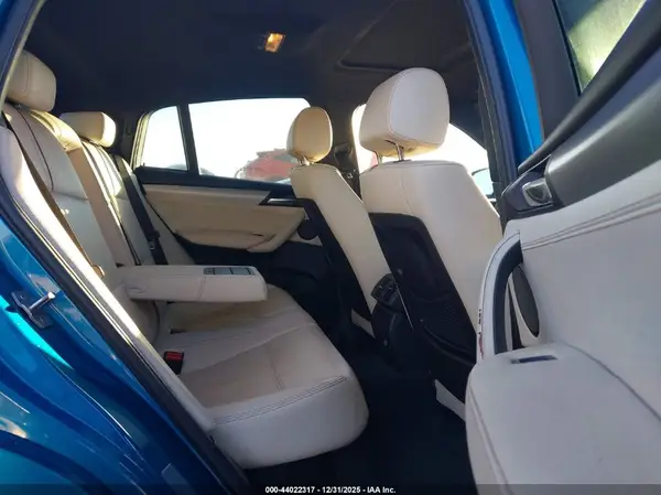 5UXXW7C30H0U26681 2017 BMW X4 - Image 8