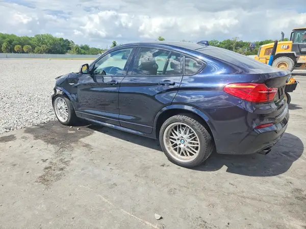 5UXXW7C34H0U26697 2017 BMW X4 - Image 2