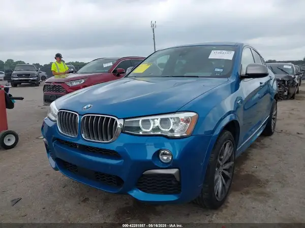 5UXXW7C35H0U26434 2017 BMW X4 - Image 2