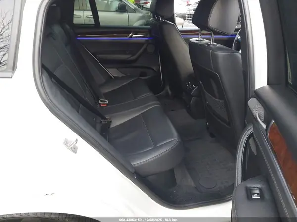 5UXXW7C35H0W63683 2017 BMW X4 - Image 8