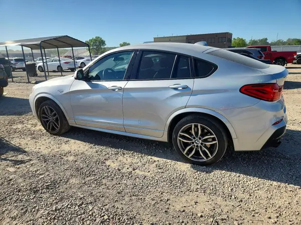 5UXXW7C37H0W63684 2017 BMW X4 - Image 2