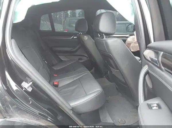 5UXXW7C38H0U26704 2017 BMW X4 - Image 8