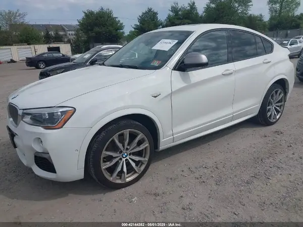 5UXXW7C3XH0U26168 2017 BMW X4 - Image 2
