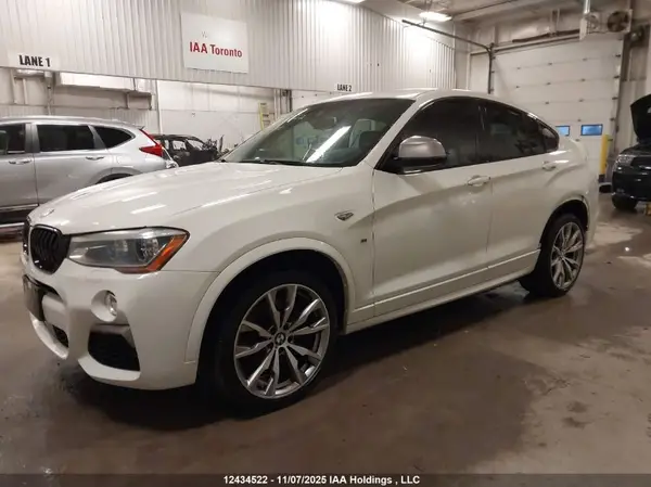 5UXXW7C50H0U24950 2017 BMW X4 - Image 2