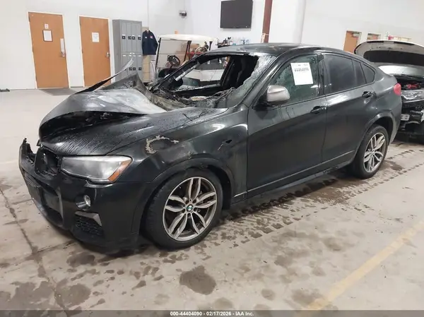 5UXXW7C50H0U25578 2017 BMW X4 - Image 2