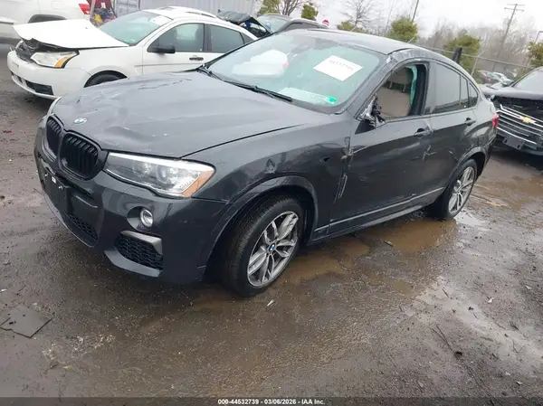 5UXXW7C51H0U25380 2017 BMW X4 - Image 2