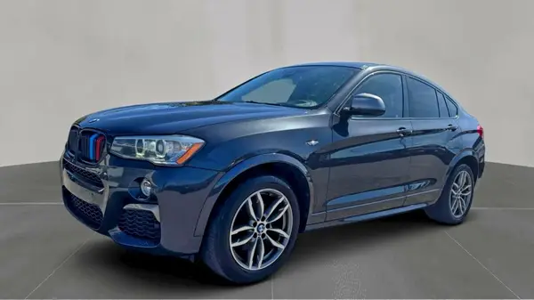 5UXXW7C51J0W64045 2018 BMW X4 - Image 2