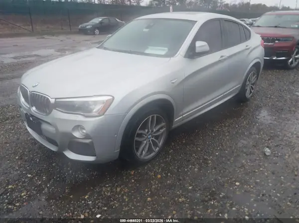 5UXXW7C52J0W65284 2018 BMW X4 - Image 2