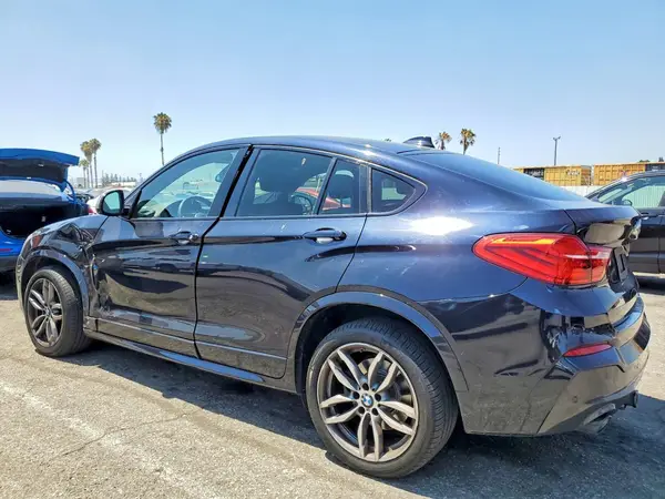 5UXXW7C52J0Z44833 2018 BMW X4 - Image 2