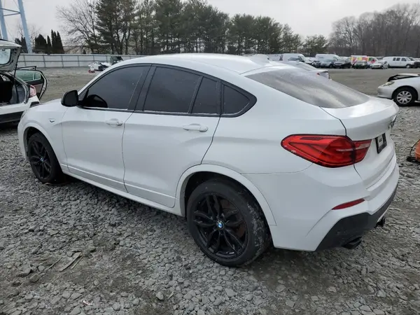 5UXXW7C55H0U25737 2017 BMW X4 - Image 2