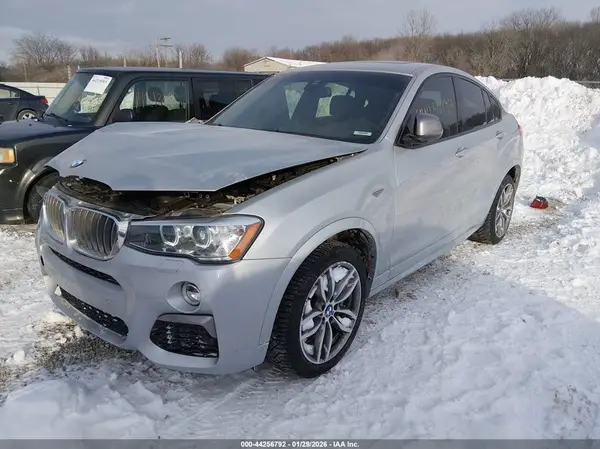 5UXXW7C55J0W64002 2018 BMW X4 - Image 2