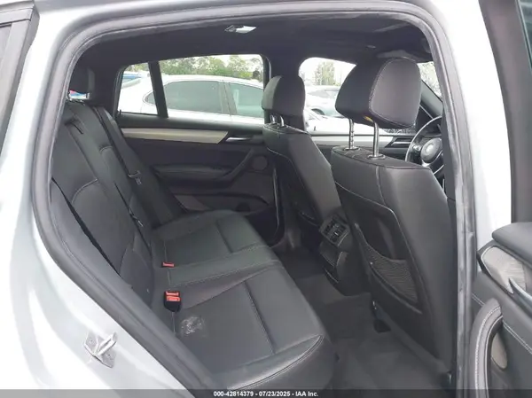 5UXXW7C56J0W64140 2018 BMW X4 - Image 8