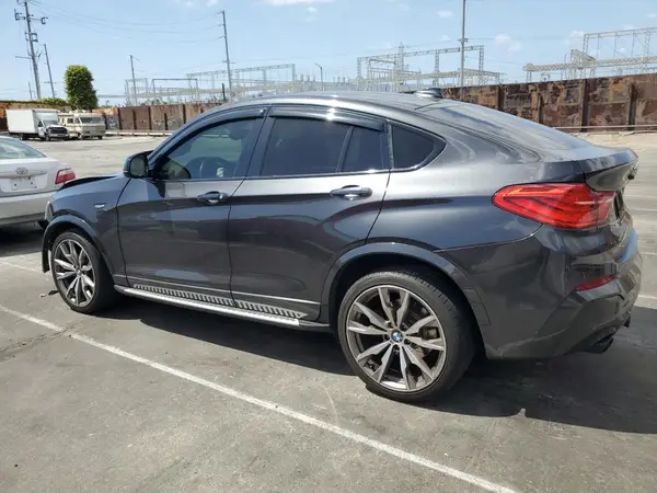 5UXXW7C58H0U26073 2017 BMW X4 - Image 2