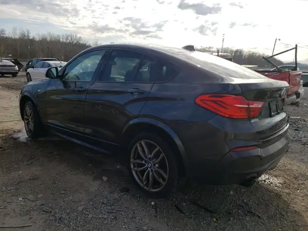 5UXXW7C58J0W64690 2018 BMW X4 - Image 2