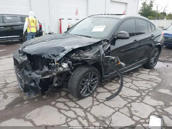 5UXXW7C59H0U25336 2017 BMW X4 - Image 2