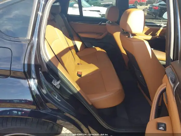 5UXXW7C59J0W63824 2018 BMW X4 - Image 8