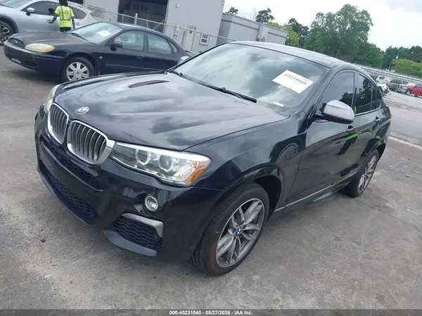 5UXXW7C59J0W64035 2018 BMW X4 - Image 2