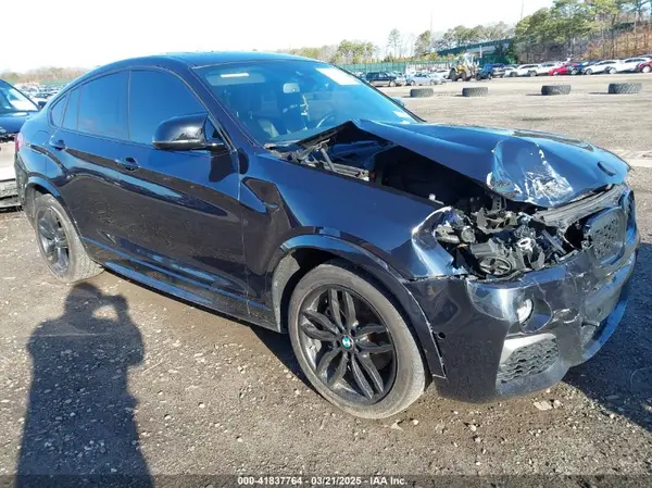 5UXXW7C59J0Z44795 2018 BMW X4 - Image 1