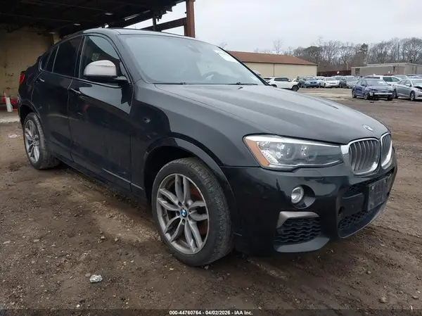 5UXXW7C59J0Z44943 2018 BMW X4 - Image 1