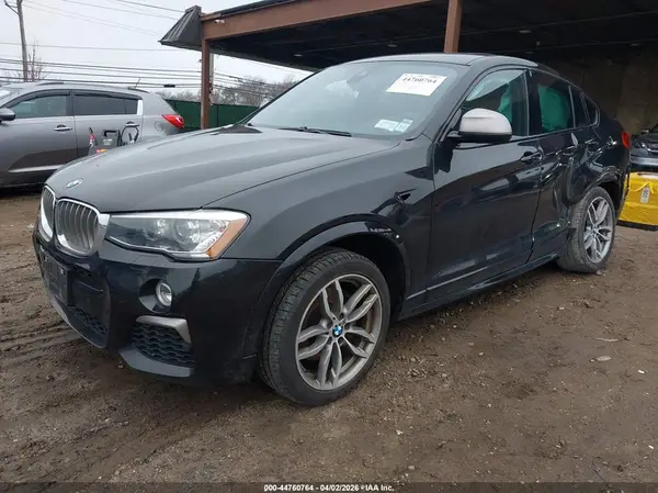 5UXXW7C59J0Z44943 2018 BMW X4 - Image 2