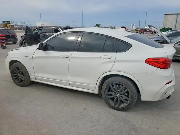 5UXXW7C5XJ0W63752 2018 BMW X4 - Image 2
