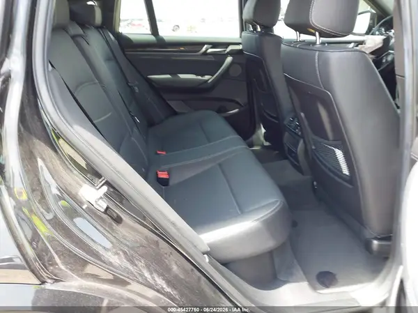 5UXXW7C5XJ0W64688 2018 BMW X4 - Image 8