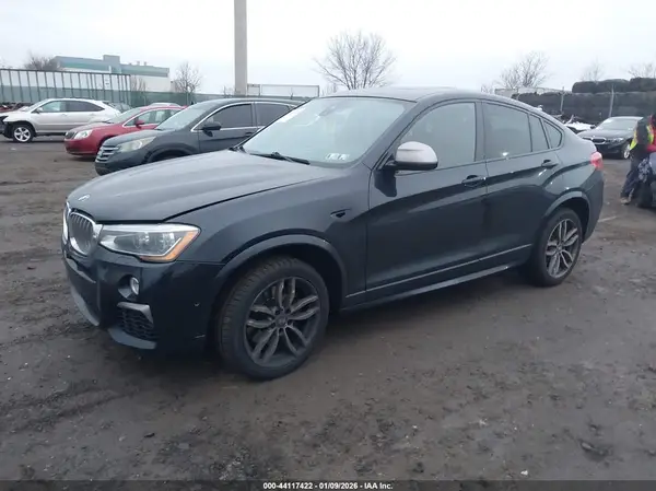 5UXXW7C5XJ0W64951 2018 BMW X4 - Image 2