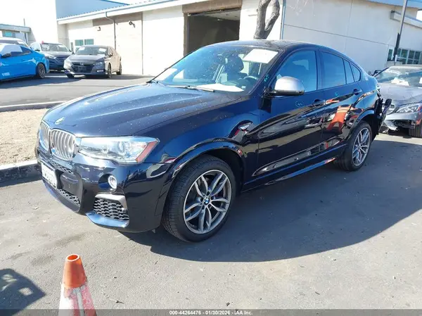 5UXXW7C5XJ0W65226 2018 BMW X4 - Image 2
